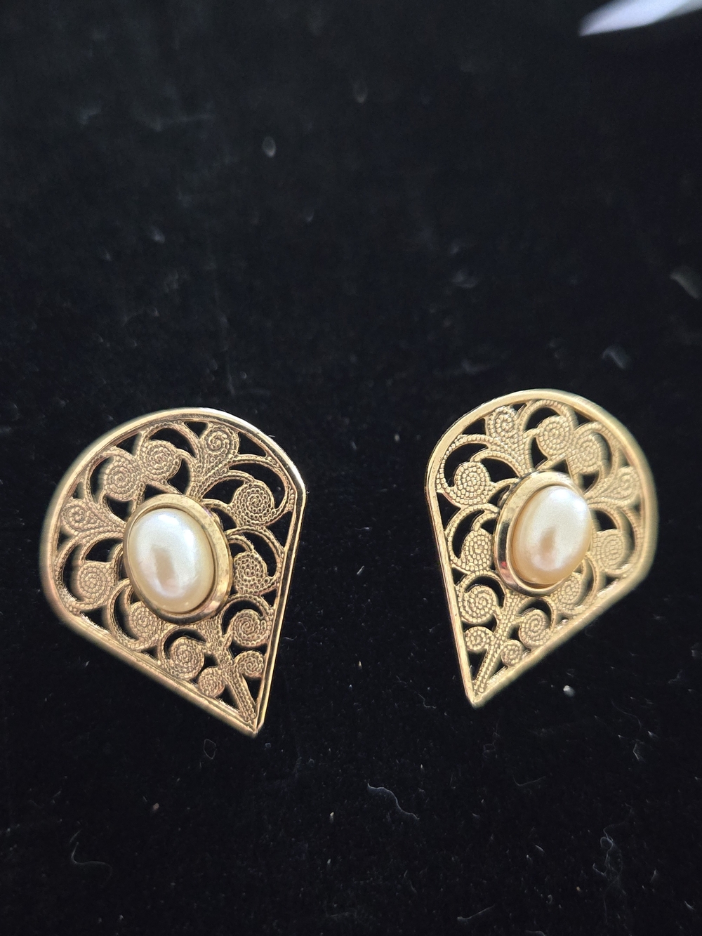 Vintage Gold Filigree Pearl Teardrop Stud Earrings - Women Jewelry